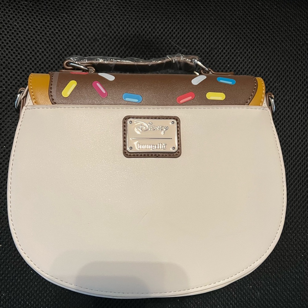 Chip and Dale Loungefly, Crossbody purse - Picture 3 of 6
